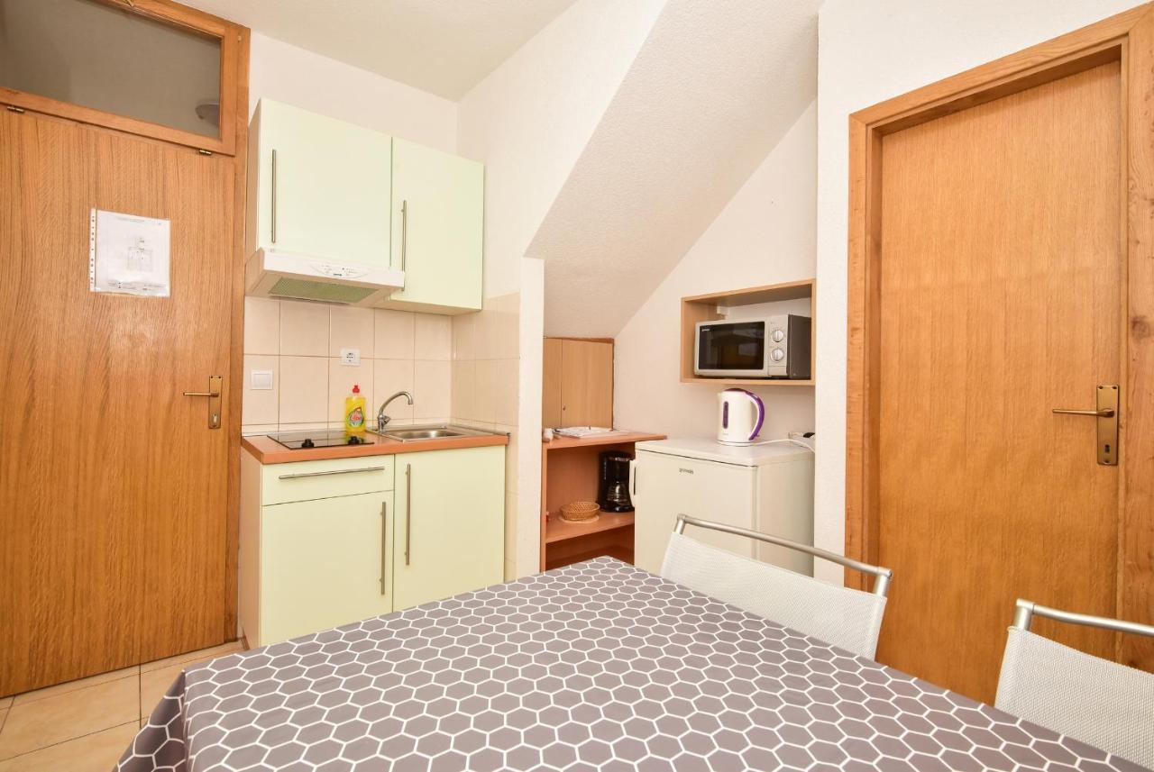 Apartmani Mate Makarska Esterno foto