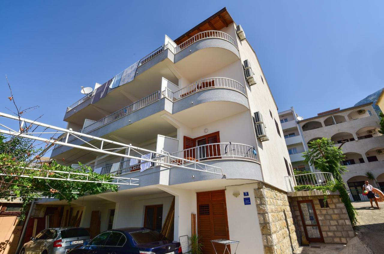 Apartmani Mate Makarska Esterno foto